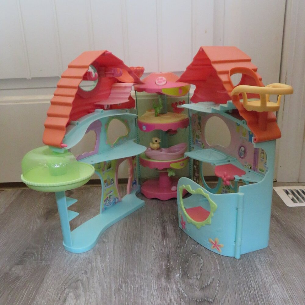 LPS Biggest Littlest Pet Shop Fold-out Playset Vintage (K709)